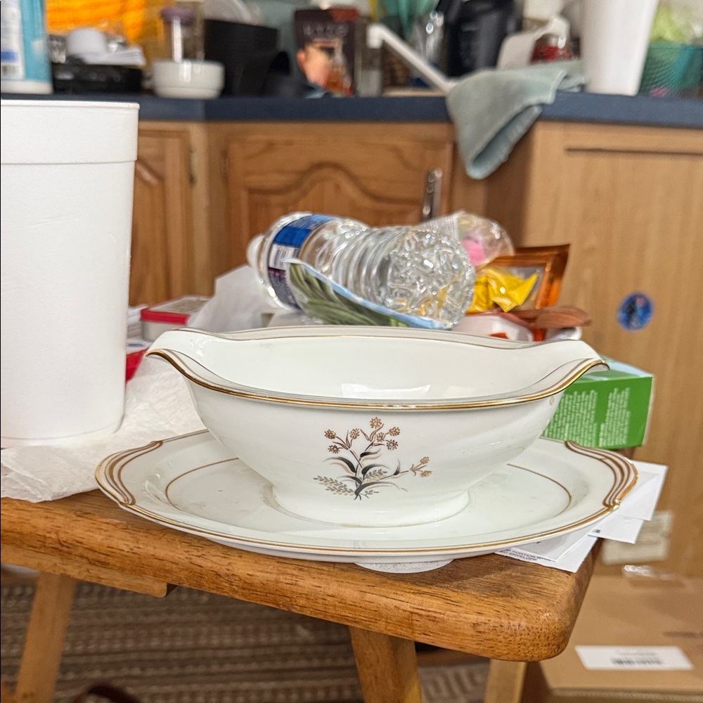 Elegant White and Gold Floral Gravy Boat